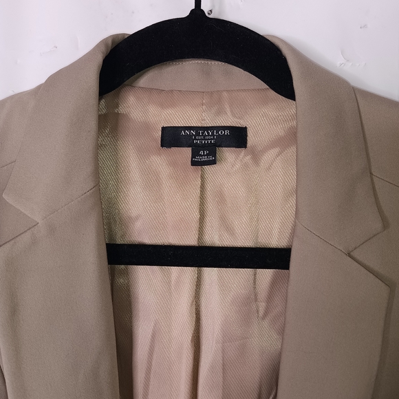 Ann Taylor Tan Blazer Classic Notched Lapel - Picture 3 of 6
